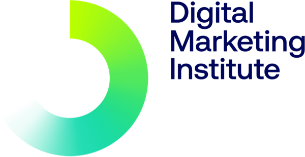 Une photo qui montre le logo de Digital Marketing Institute (DMI)